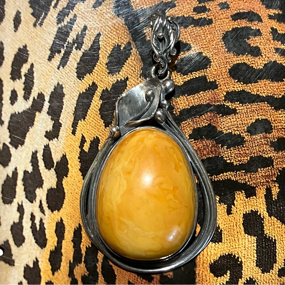 Estate Butterscotch Egg Yolk Baltic Amber Sterling Pendant Cala Lily Flower